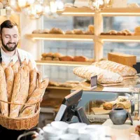 نیازمند به شاطر و خمیر گیر بنجار