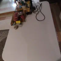 فروش میز و دو عدد صندلی کاملا نو