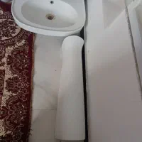 رو شویی پایه دار