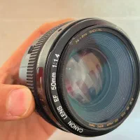 لنز پنجاه کنون اف ۱/۴