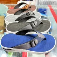 دمپایی|کیف، کفش، کمربند|کنارک, |دیوار