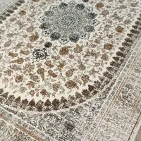 تعدادی فرش 500شانه و700شانه در رنگهای مختلف