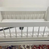 تخت گهواره ای کودک