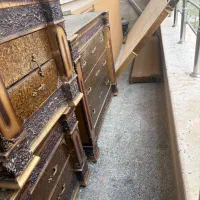 تخت دو نفره ۱۸۰، ۲ عدد پاتختی و یک دراور ۳ کشو