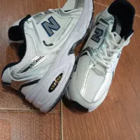 کتونی نیو بالانس