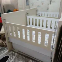 تخت کنار مادر گهواره درحد نو با توری|تخت و صندلی بچه|تهران, مینابی|دیوار