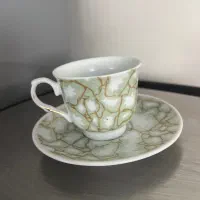 فنجون نعلبکی و قوری