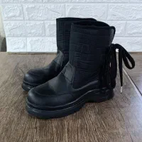 نیم بوت زنانه. سایز ۳۹. نو