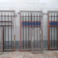 پنجره فلزی