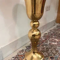 گلدان طلایی