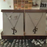 گردنبند رنگ ثابت