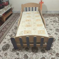 تخت خواب کودک|تخت و صندلی بچه|اصفهان, شفق|دیوار