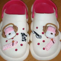 کراکس|کیف، کفش، کمربند|ساری, |دیوار