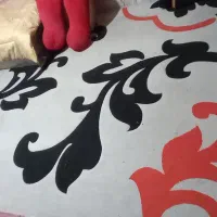 فرش اتاق جنس عالی و ضخیم وبا طرح قشنگ