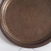 سینی برنجی گرد قطر ۴۹ خیلی قدیمی|کلکسیون اشیاء عتیقه|تهران, صادقیه|دیوار