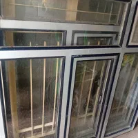 فروش سه عدد پنجره با شیشه