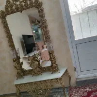 آینه کنسول.میز تلویزیون.بوفه ویترین برنز