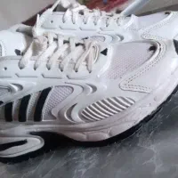 کفش نیوبالانس