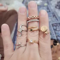 گردنبند.