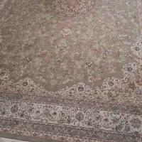 فرش نه متری مشهد‌ گردویی روشن سالم و تمیز دو عدد