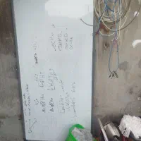 تخته وایت بورد قدیمی جنس خوب در حد نو صحیح وسالم|لوازم التحریر|شیراز, فرگاز|دیوار