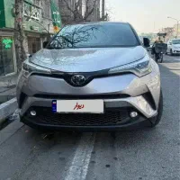 تویوتا chr مدل ۲۰۱۷ بنزینی فول استایل سلکشن