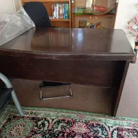 میز چوبی بزرگ