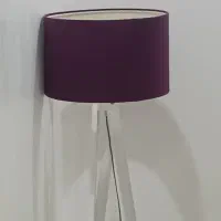 آباژور پایه سفید با شید بنفش