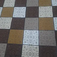 فرش اتاق کاملا سالم اندازه ۲ونیم درسه و۲۰