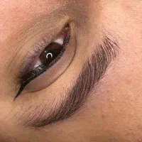 مدل ابرو توسط مربی حرفه ای