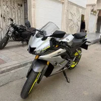 یاماها r15