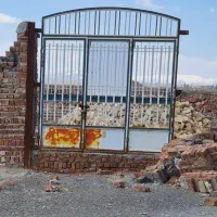 ی عدد درب حیاط ماشین رو قاضی پایین