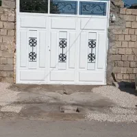 رنگ آمیزی درب و پنجره و ساختمان