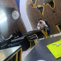 نیاز مند آبدار چی