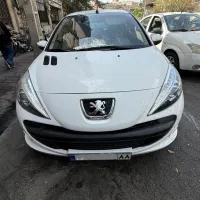 ماشین۲۰۷سال۹۶سفیدکمکارکرد|خودرو سواری و وانت|تهران, شهرآرا|دیوار