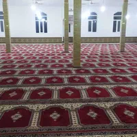 فرش سجاده، فرش محرابی، فرش تشریفاتی کناره نمازخانه