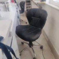 صندلی زین اسبی و کوپ با میز ناخن