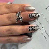 آموزش و کاشت حرفه ای ناخن