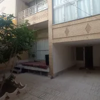فروش مسکونی ویلایی دو طبقه خیابان باهنر  خ هدایت|فروش خانه و ویلا|اصفهان, دستگرده|دیوار