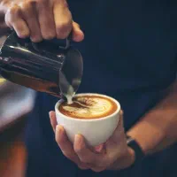 باریستاوبارتندروسالن دارکافه