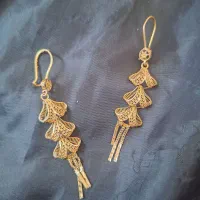 گوشواره چشمگیر