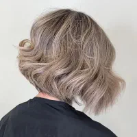 خدمات رنگ مو و کراتین