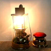 چراغ نفتی کانادایی زنبوری Coleman|کلکسیون اشیاء عتیقه|تهران, پرستار|دیوار