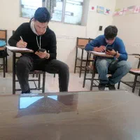 آمادگی برای امتحانات ترم اول( زبان انگلیسی)