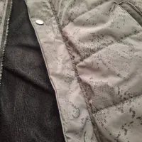 کاپشن|کفش و لباس بچه|کرج, حصار|دیوار