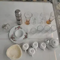 تعدادی ظروف اشپزخانه همه باهم ۱۶۵۰تومن