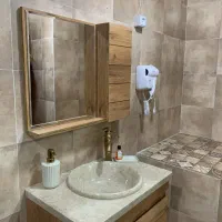 هتل سنتی زرتاج|اجارهٔ کوتاه‌مدت آپارتمان و سوئیت|اصفهان, درب کوشک|دیوار