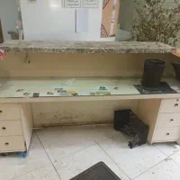 وسایل رستوران اعم از میز دخل پیشخوان رستوران و...|کافی‌شاپ و رستوران|اصفهان, خواجو|دیوار