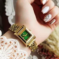 ساعت مچی زنانه-دخترانه گوچی طلایی رنگ کادویی