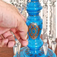 لاله فیروزه‌ای  طلاکوب با آویزهای کریستالی